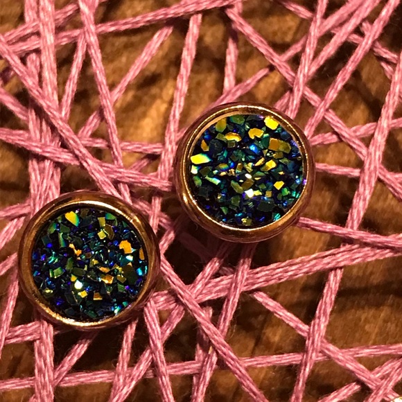 2/$15 Handmade 8 mm druzy earrings - Picture 6 of 8